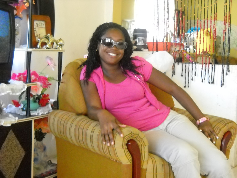 Date this foxy Jamaica girl Kemone from Montego Bay JM122