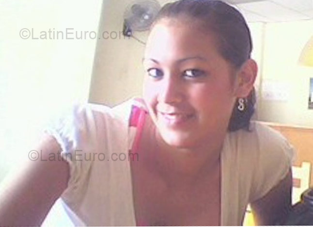 Date this tall Ecuador girl Gaby from Guayaquil EC36