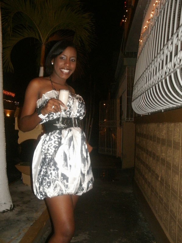 Date this hot Puerto Rico girl Yelondria from San Juan DO5367