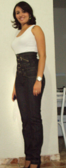 Date this athletic Brazil girl Luciana from Goiania BR3854