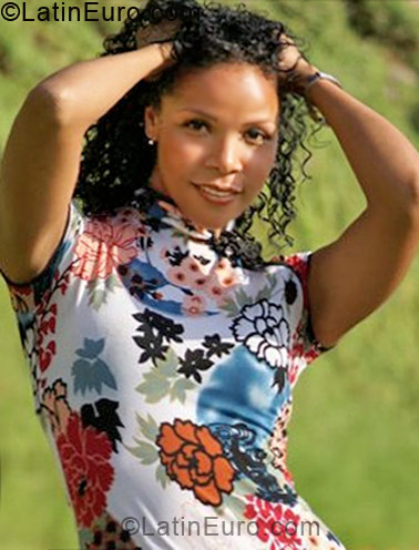 Date this stunning Peru girl Darenka from Lima PE378