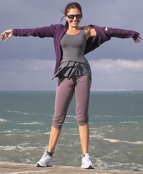 Date this sultry Brazil girl Jacinta from Fortaleza BR6359