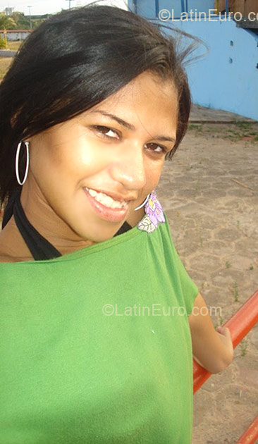 Date this sensual Brazil girl Suene from Rio de Janeiro BR4145
