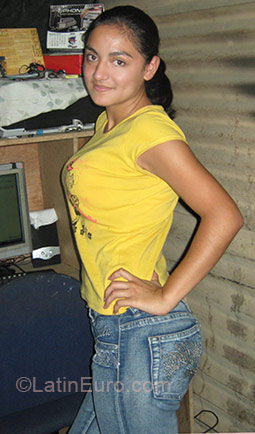 Date this fun Guatemala girl Beatriz from Guatemala City GT11