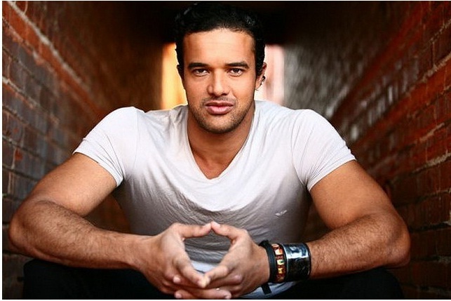 Date this nice looking Colombia man Richard from Cali CO5998