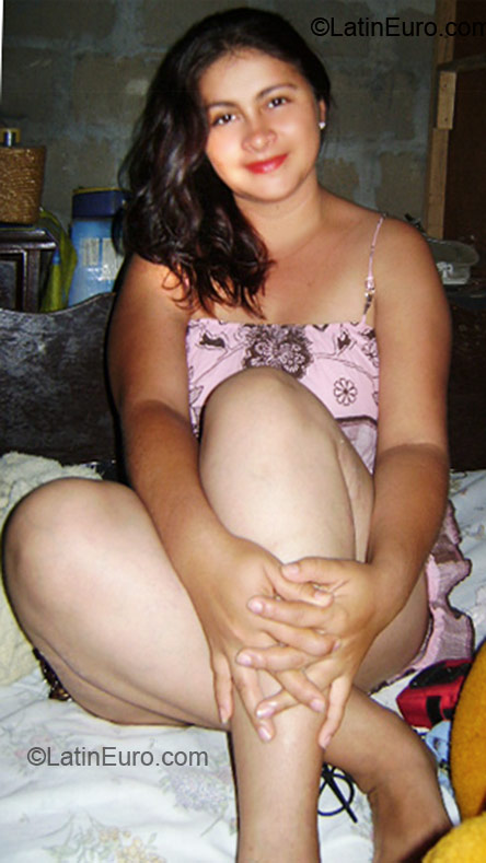 Date this fun Peru girl Jahaira from Tarapoto PE410