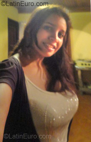 Date this voluptuous Ecuador girl Diana Paola from Bahia De Caraquez EC94