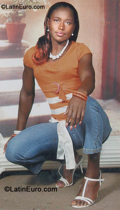 Date this delightful Jamaica girl Latoya from St. James JM590