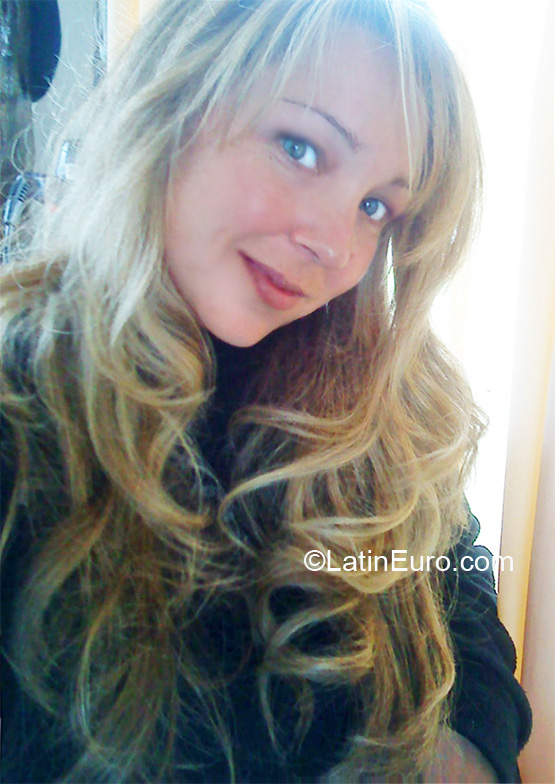 Date this hard body Uruguay girl Alis from Monteviedo UY10