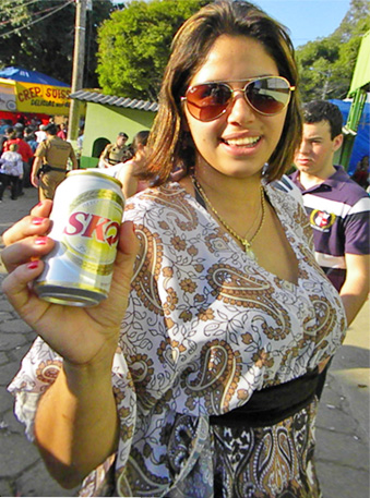 Date this funny Brazil girl Erica Maria from Taguai BR5179