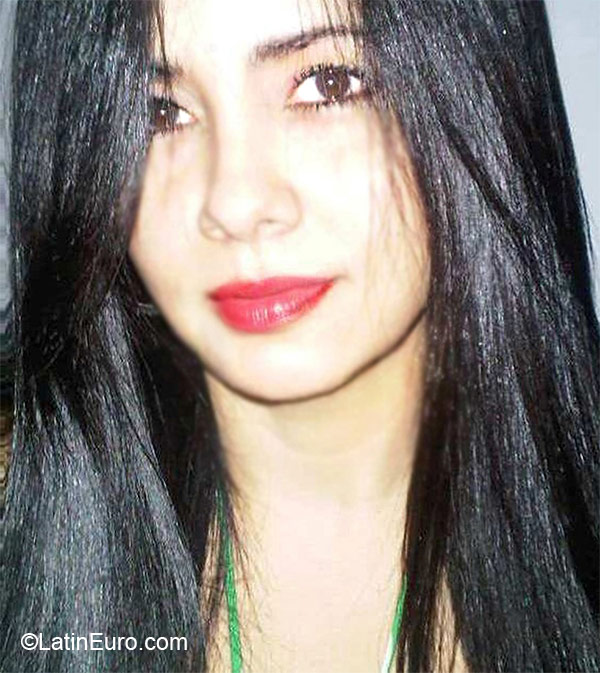 Date this passionate Venezuela girl Alejandra from Maracaibo VE67