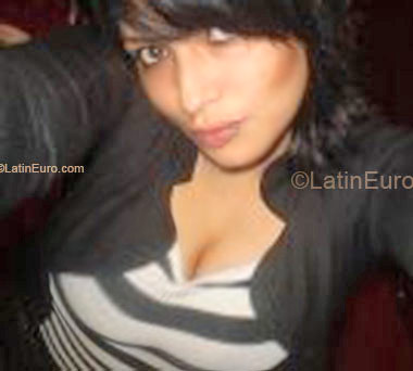 Date this attractive Brazil girl Monica from Guarulhos BR5217