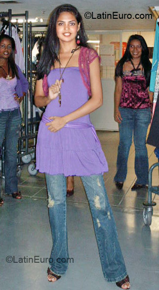 Date this gorgeous Brazil girl Andrea from Manaus BR5220