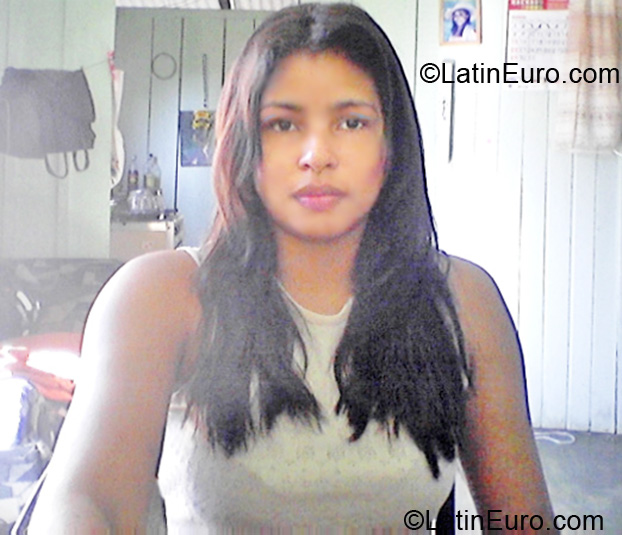 Date this young Brazil girl Zuki from Sinop BR5248