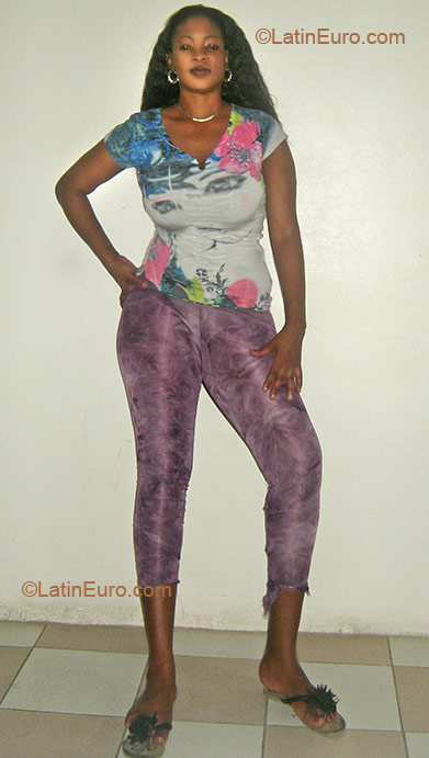 Date this cute Jamaica girl Latoya from Kingston JM301