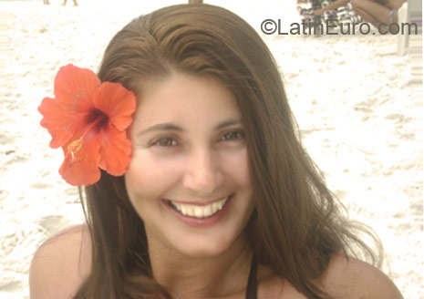 Date this pretty Brazil girl Jaki from Agua Boa BR5562