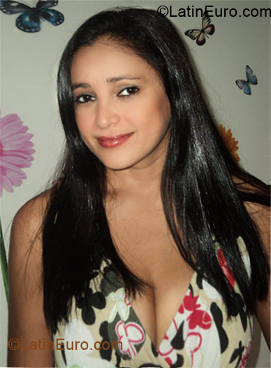 Date this funny Brazil girl Cecilia from Maceio BR5471