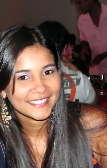 Date this happy Brazil girl Viviane from Belo Horizonte BR5472