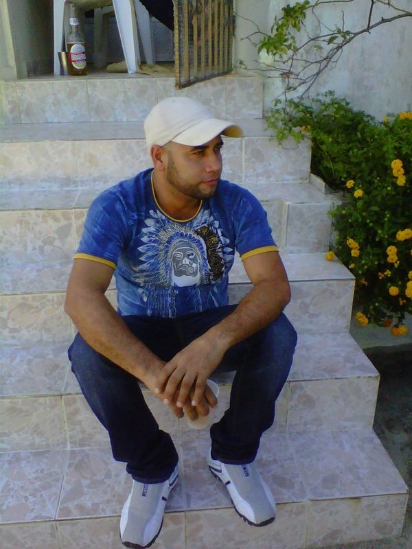 Date this gorgeous Dominican Republic man Danny from Santo Domingo DO7910