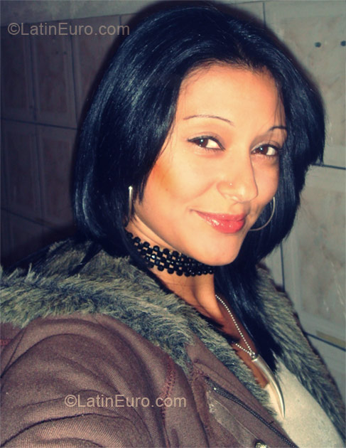 Date this tall Brazil girl Beatriz from Rio De Janeiro BR5563