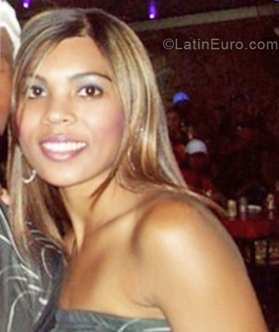 Date this beautiful Brazil girl Flvia from Belo Horizonte BR5751