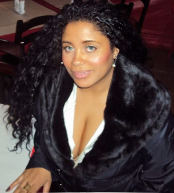 Date this passionate Brazil girl Marta from Rio De Janeiro BR5762