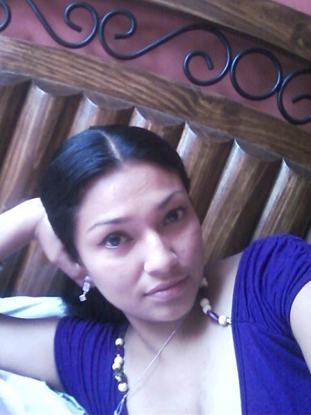 Date this nice looking Peru girl Samy from Lima PE515