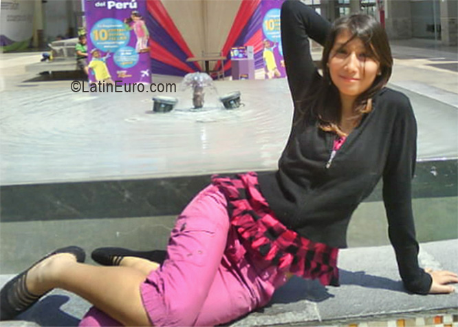 Date this funny Peru girl Olinda from Trujillo PE517