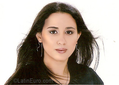 Date this passionate Brazil girl Thais from Curitiba BR5825