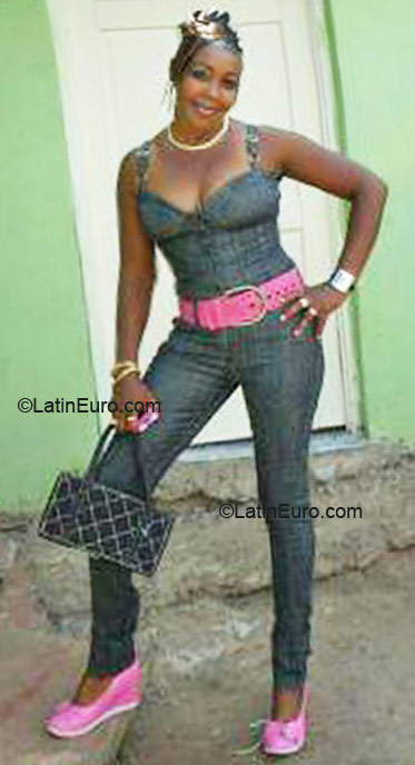 Date this exotic Jamaica girl Carlene from Kingston JM332