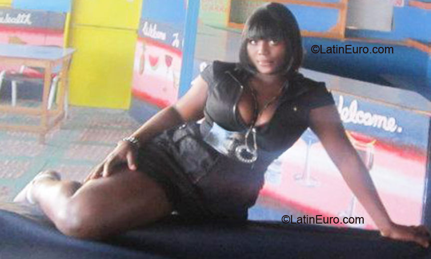 Date this foxy Jamaica girl Ian - Tash from Montego Bay JM340