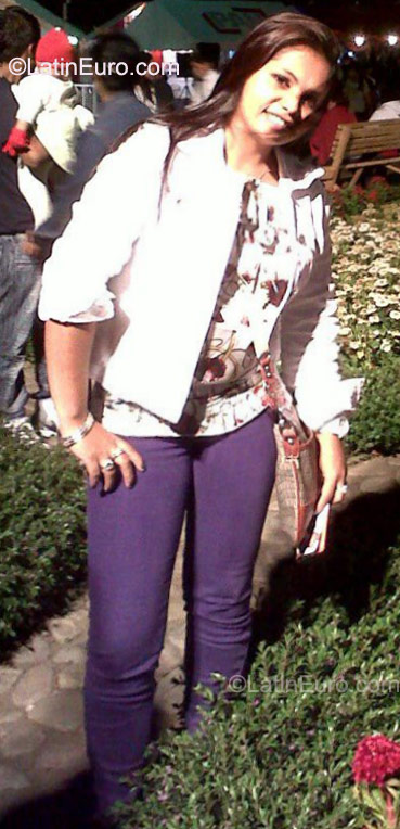 Date this foxy Panama girl Cinthia from David PA157