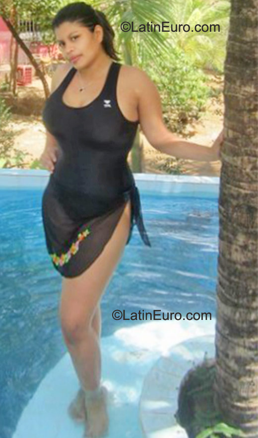 Date this beautiful Nicaragua girl Tania from Managua NI47
