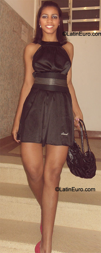 Date this beautiful Brazil girl Suzana from Sao Paulo BR6169