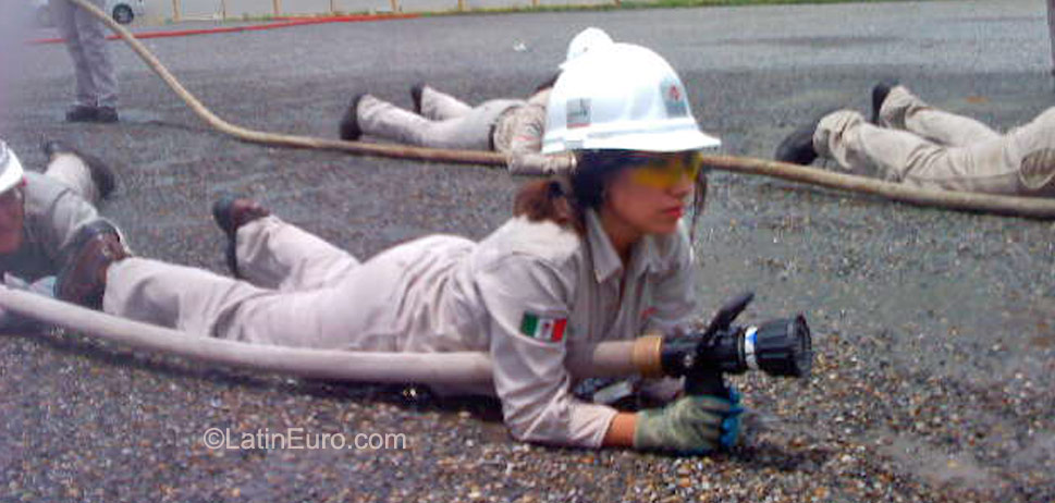 Date this good-looking Mexico girl Lizette from Poza Rica MX523
