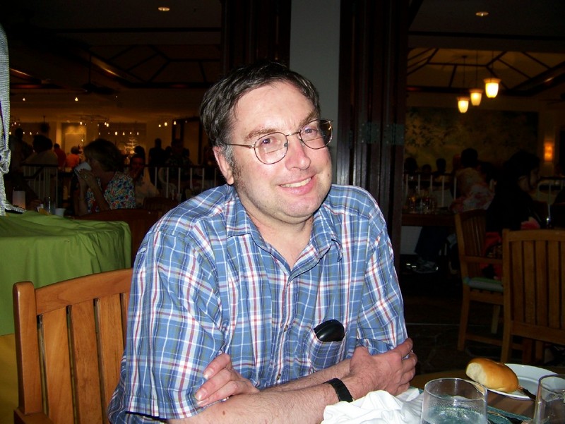 Date this young United States man Filmmusiclover from San Rafael US11831