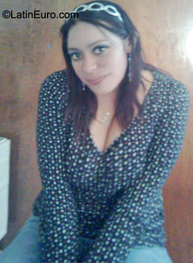 Date this beautiful Mexico girl Carolina from Mexico City MX521