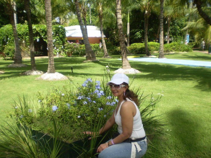 Date this hot United States girl Mayra from Columbus US11923