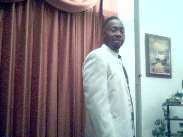 Date this lovely United States man DuShawn from Detroit US12016