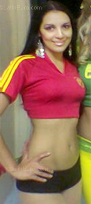 Date this charming El Salvador girl Nina from San Salvador SV29