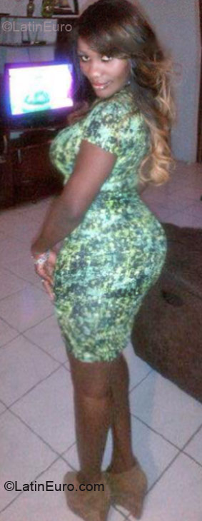 Date this pretty Jamaica girl Marsha from Kingston JM403