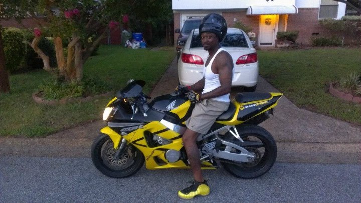 Date this funny United States man Ali from Raleigh US12027