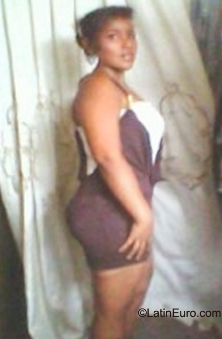 Date this sultry Honduras girl Cynthia from La Ceiba HN543