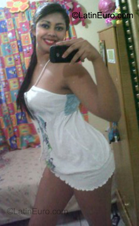 Date this hot Honduras girl Valery from Francisco Morazan HN545