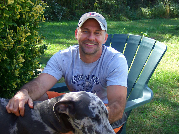 Date this attractive United States man Colin from Wallingford US12131