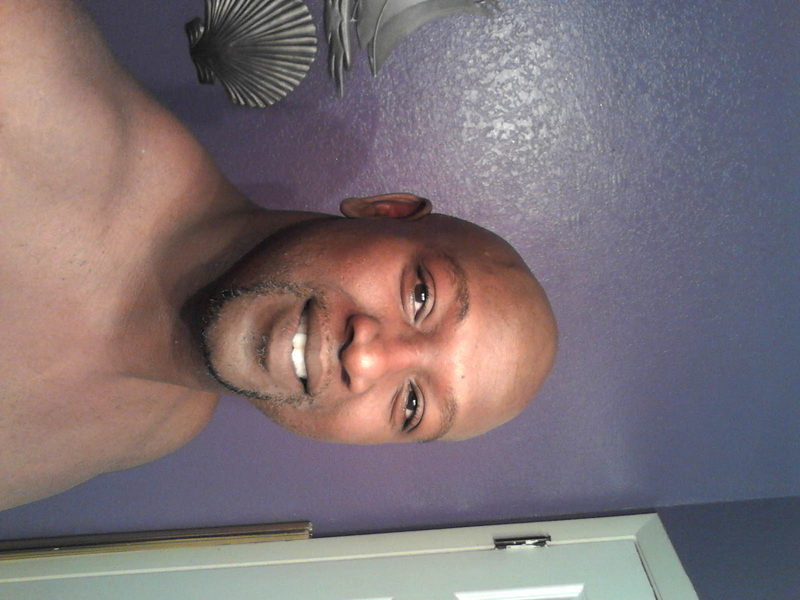 Date this attractive United States man EnticedForLove from  US12179