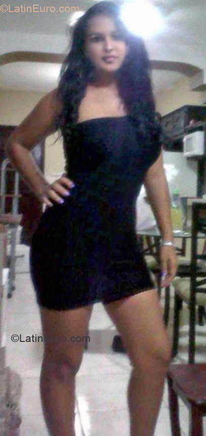 Date this charming Honduras girl Dalila from San Pedro Sula HN1378