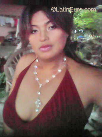 Date this young Panama girl Maria from Panama City PA393