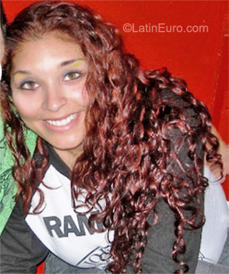Date this nice looking Costa Rica girl Alicia from San Jose CR181