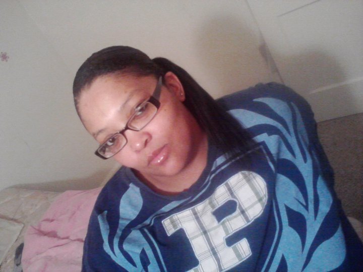 Date this hard body United States girl DirtyRed86 from Gulfport US12355